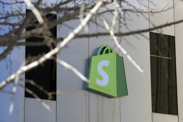 Shopify and Google Cloud's Partnership The Ultimate E-commerce Game Changer
